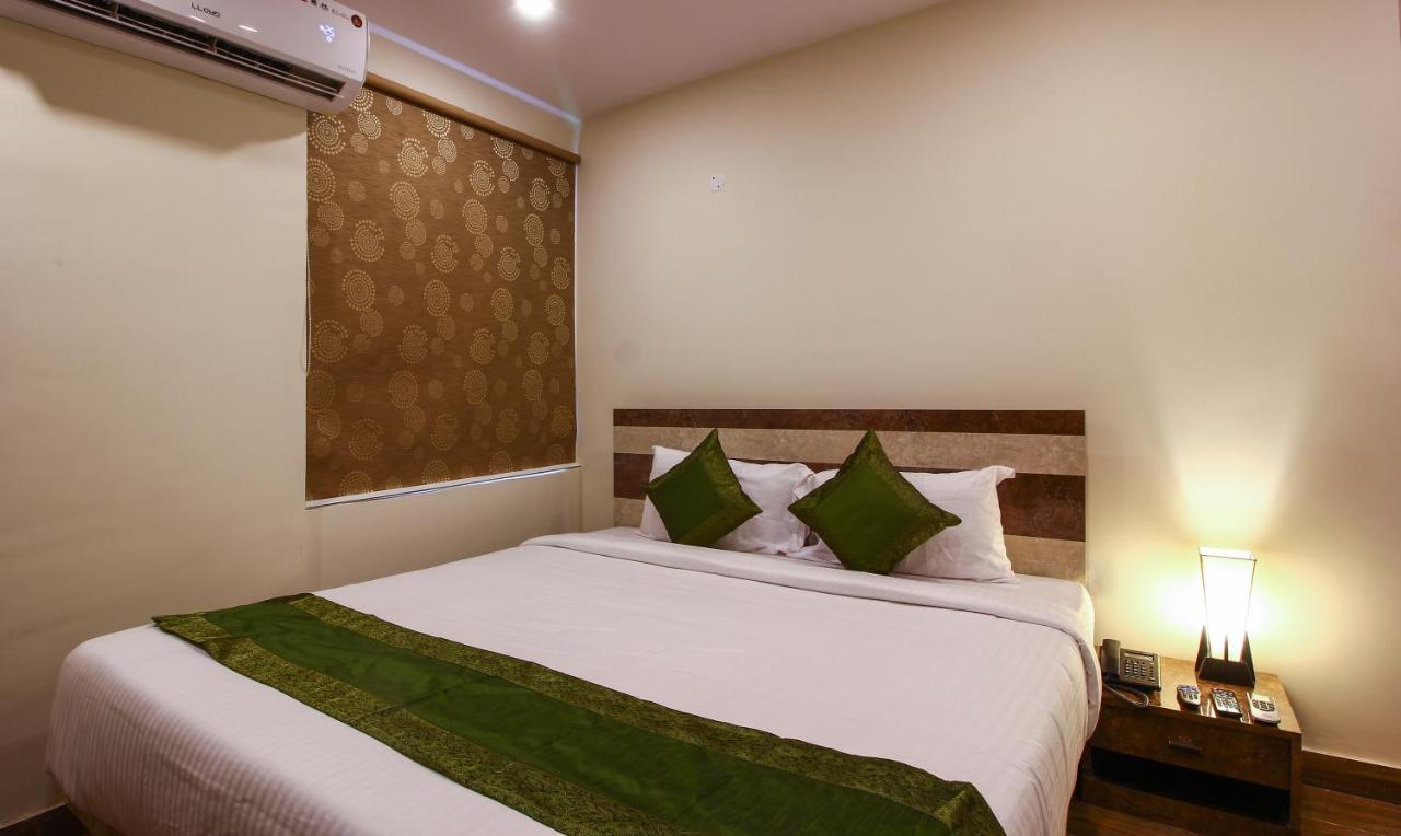 Treebo Address Inn, Banjara Hills Гайдарабад Екстер'єр фото