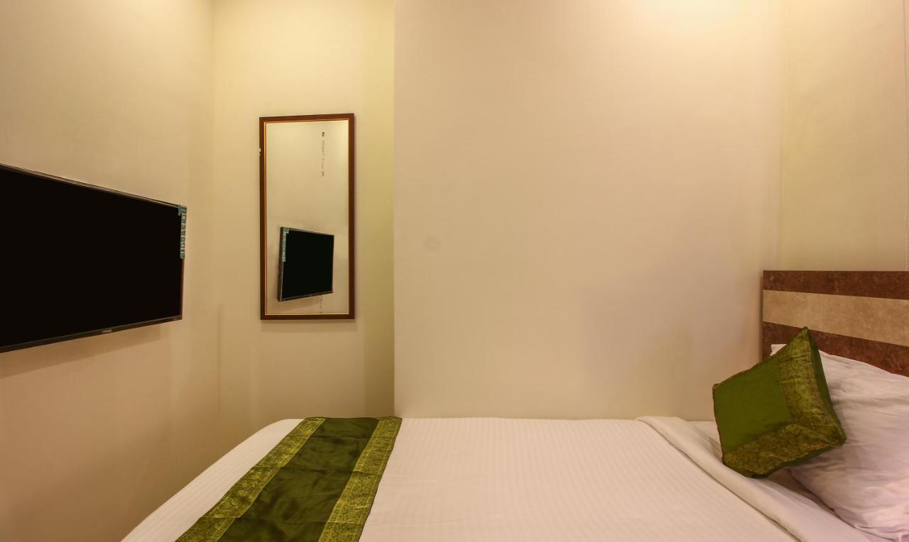 Treebo Address Inn, Banjara Hills Гайдарабад Екстер'єр фото