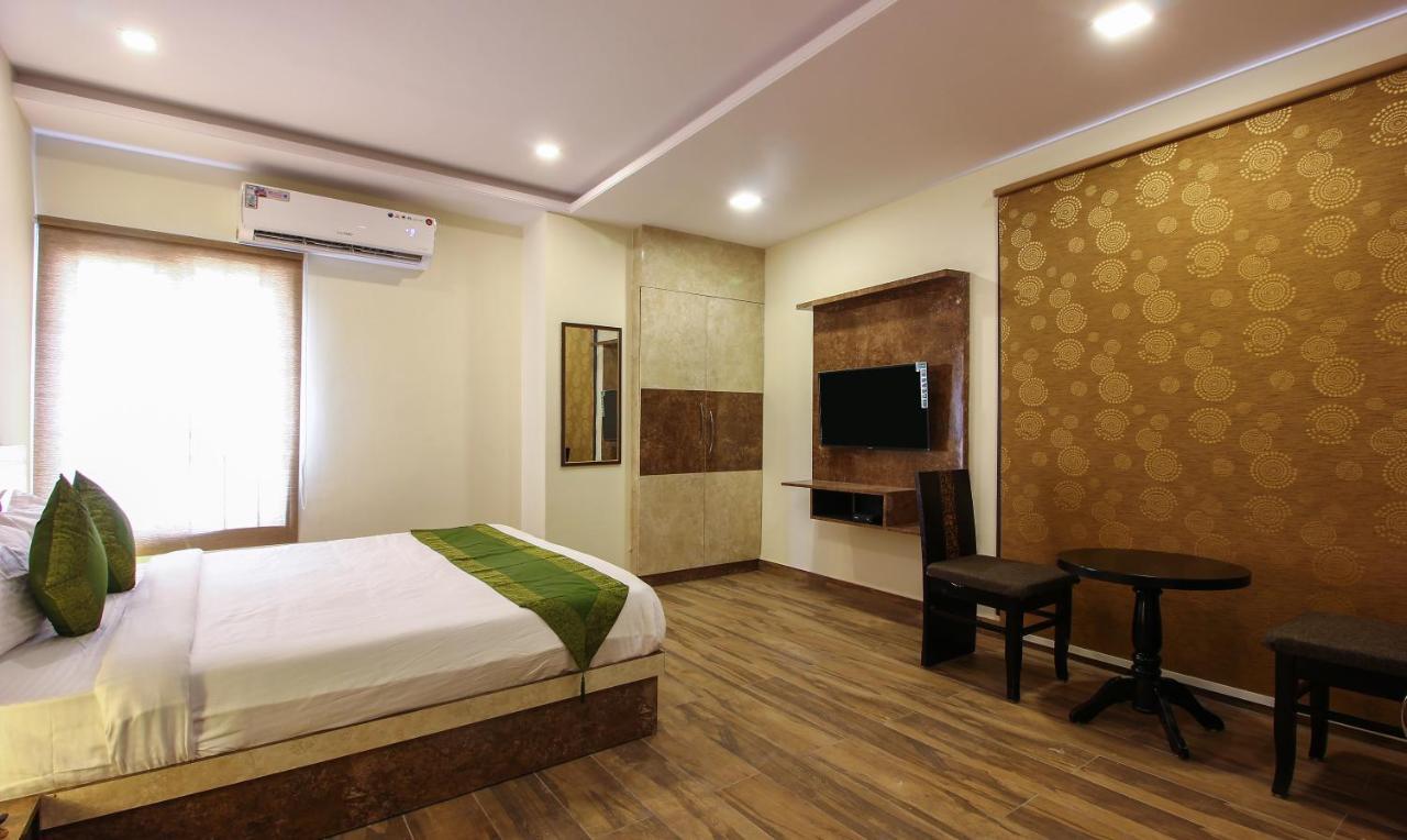 Treebo Address Inn, Banjara Hills Гайдарабад Екстер'єр фото