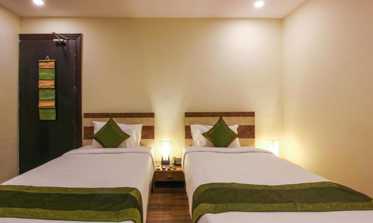 Treebo Address Inn, Banjara Hills Гайдарабад Екстер'єр фото
