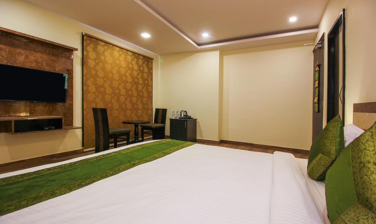 Treebo Address Inn, Banjara Hills Гайдарабад Екстер'єр фото